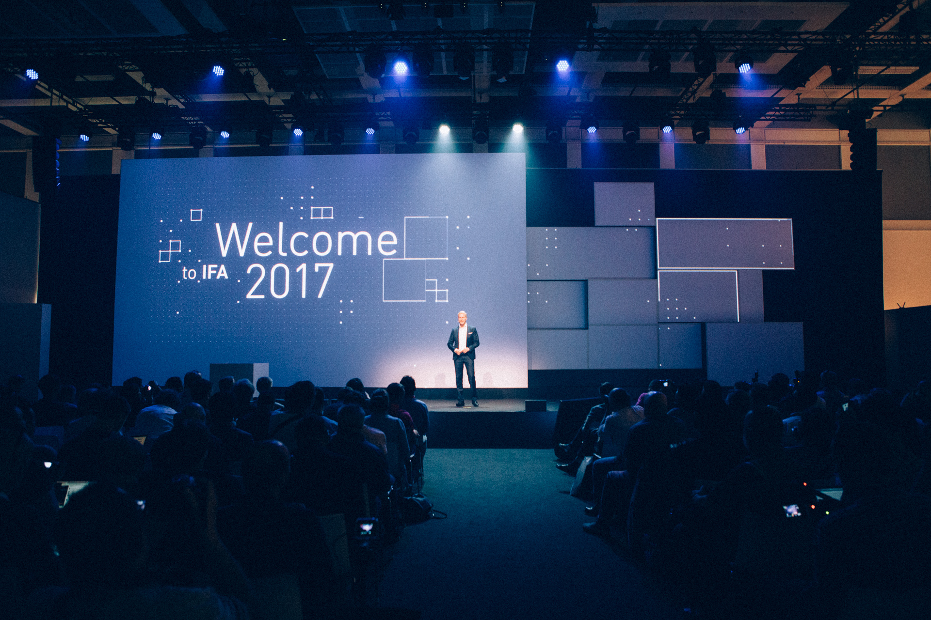 ifa17_stage